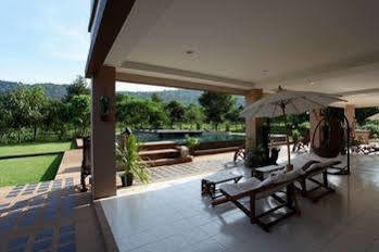 Hillside Country Home Golf & Resort Kabin Buri Zewnętrze zdjęcie